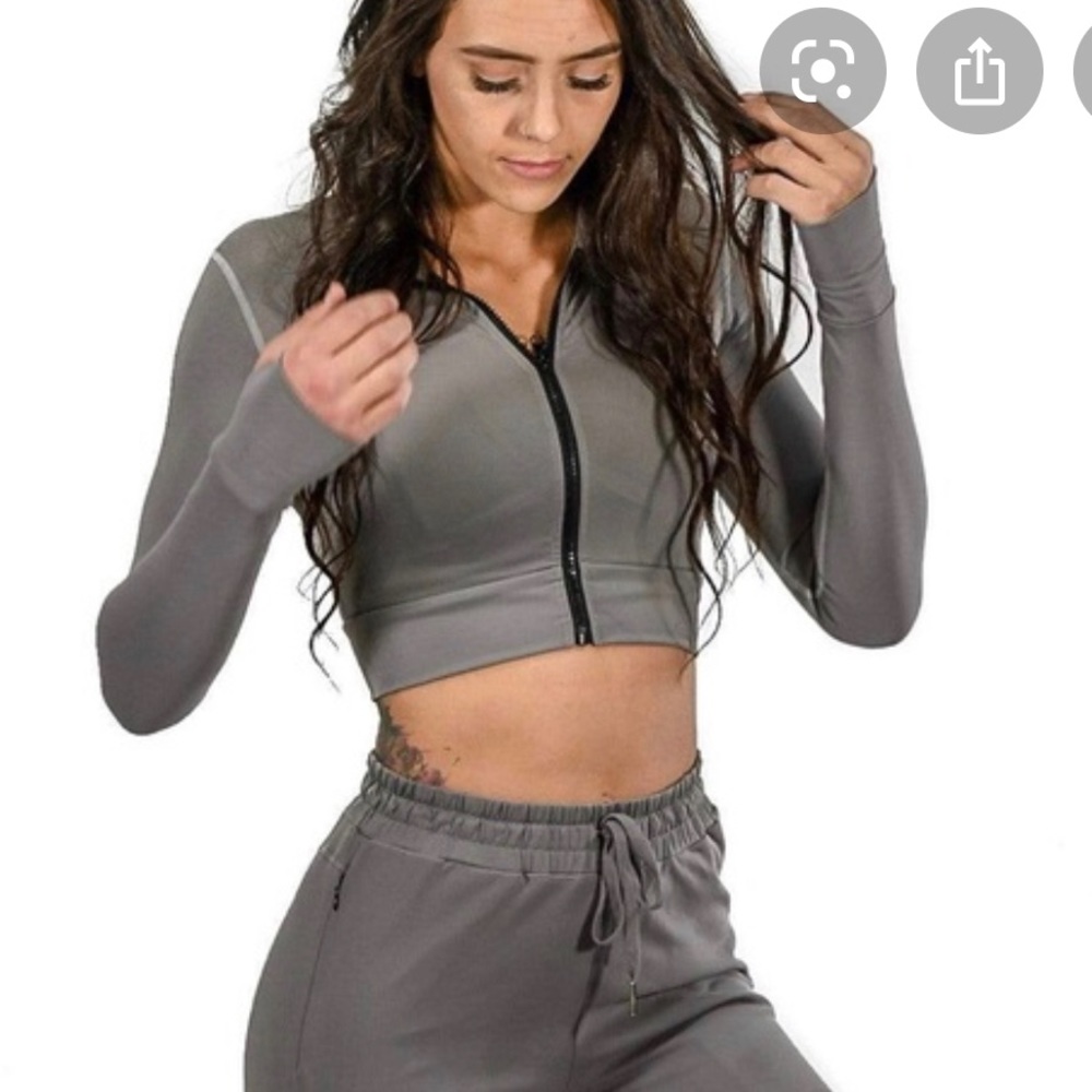 Long sleeve crop top TYC